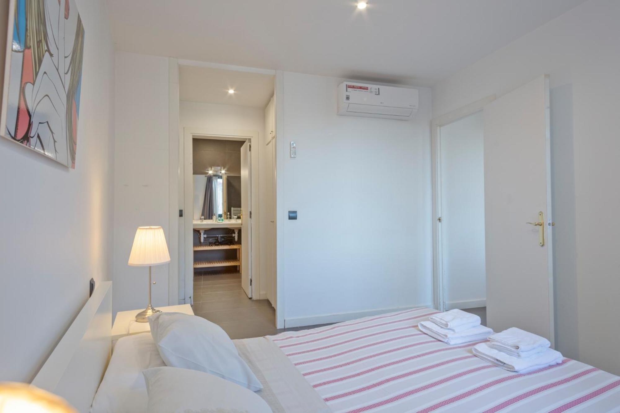 Barcelona Comtal Apartments Exteriör bild