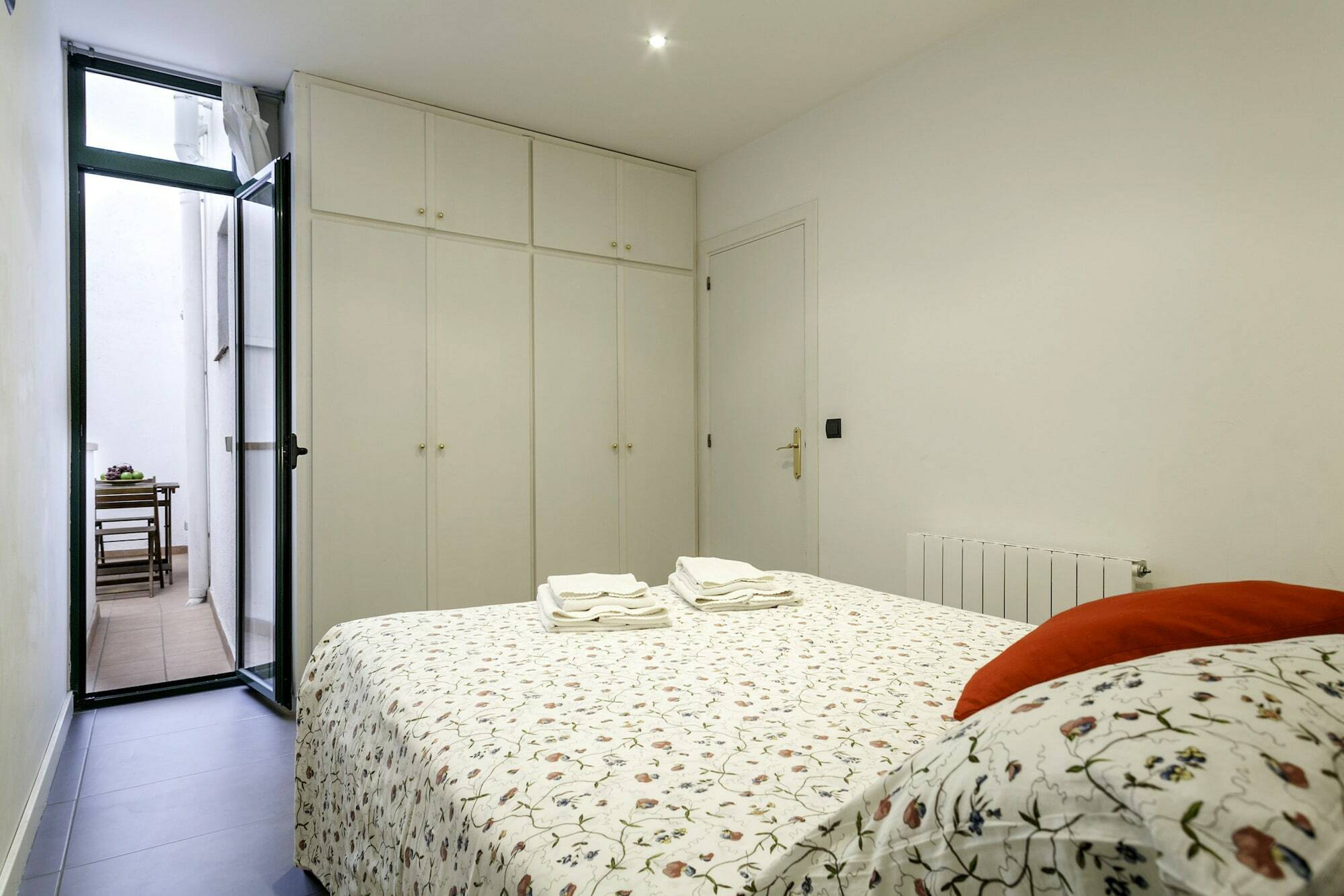 Barcelona Comtal Apartments Exteriör bild